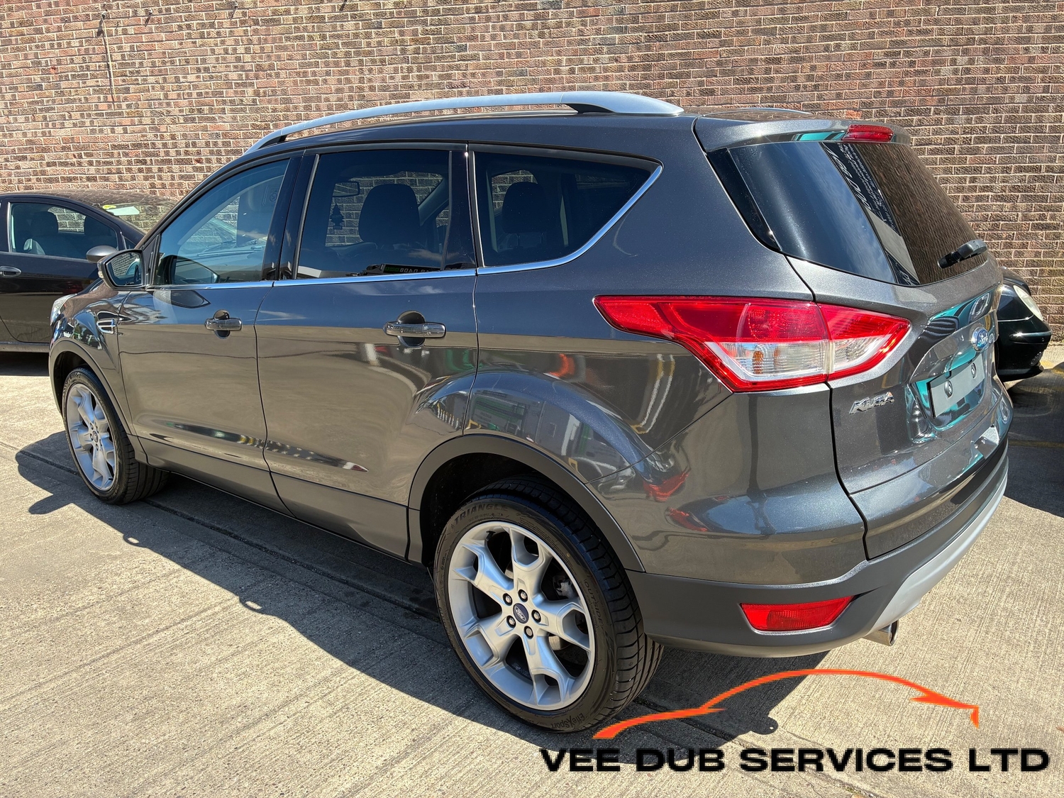 [ berth ]Ford Kuga