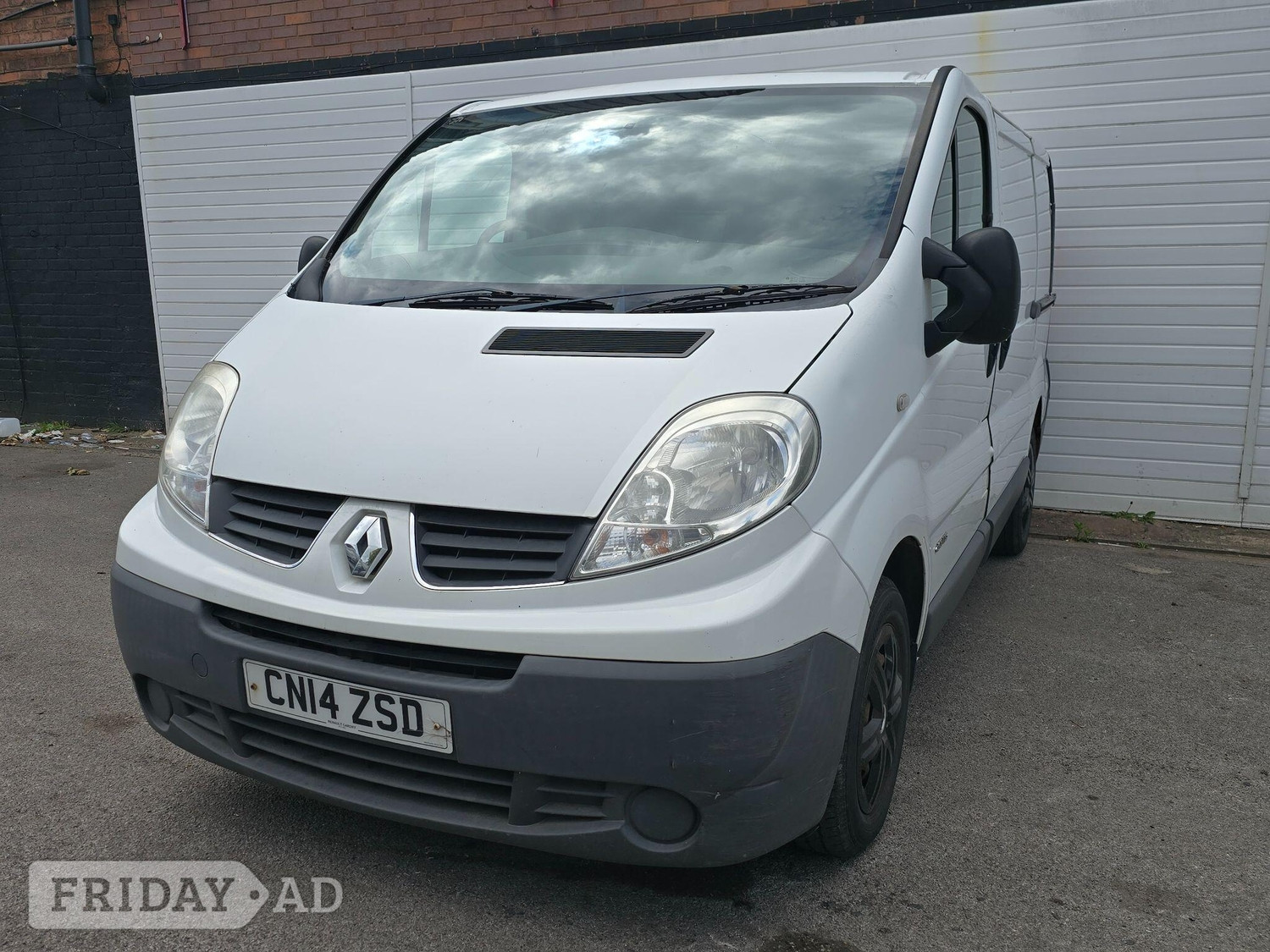 Renault Trafic 2014 - Vans & Commercial Vehicles in Yardley