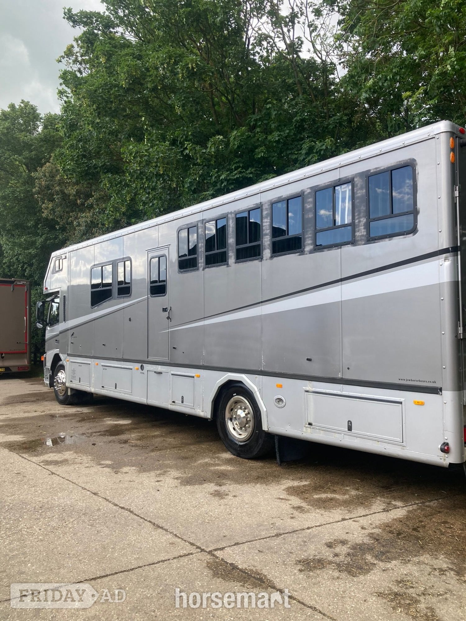 JSW  Volvo Horsebox - Trailers & Horseboxes in Bridlington