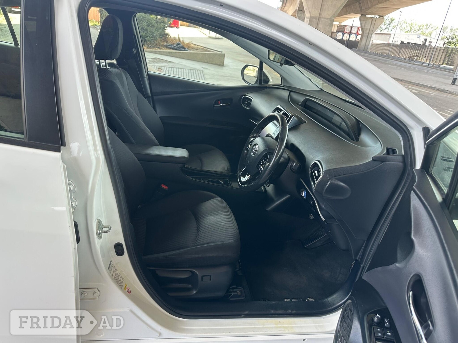 [ berth ]Toyota Prius