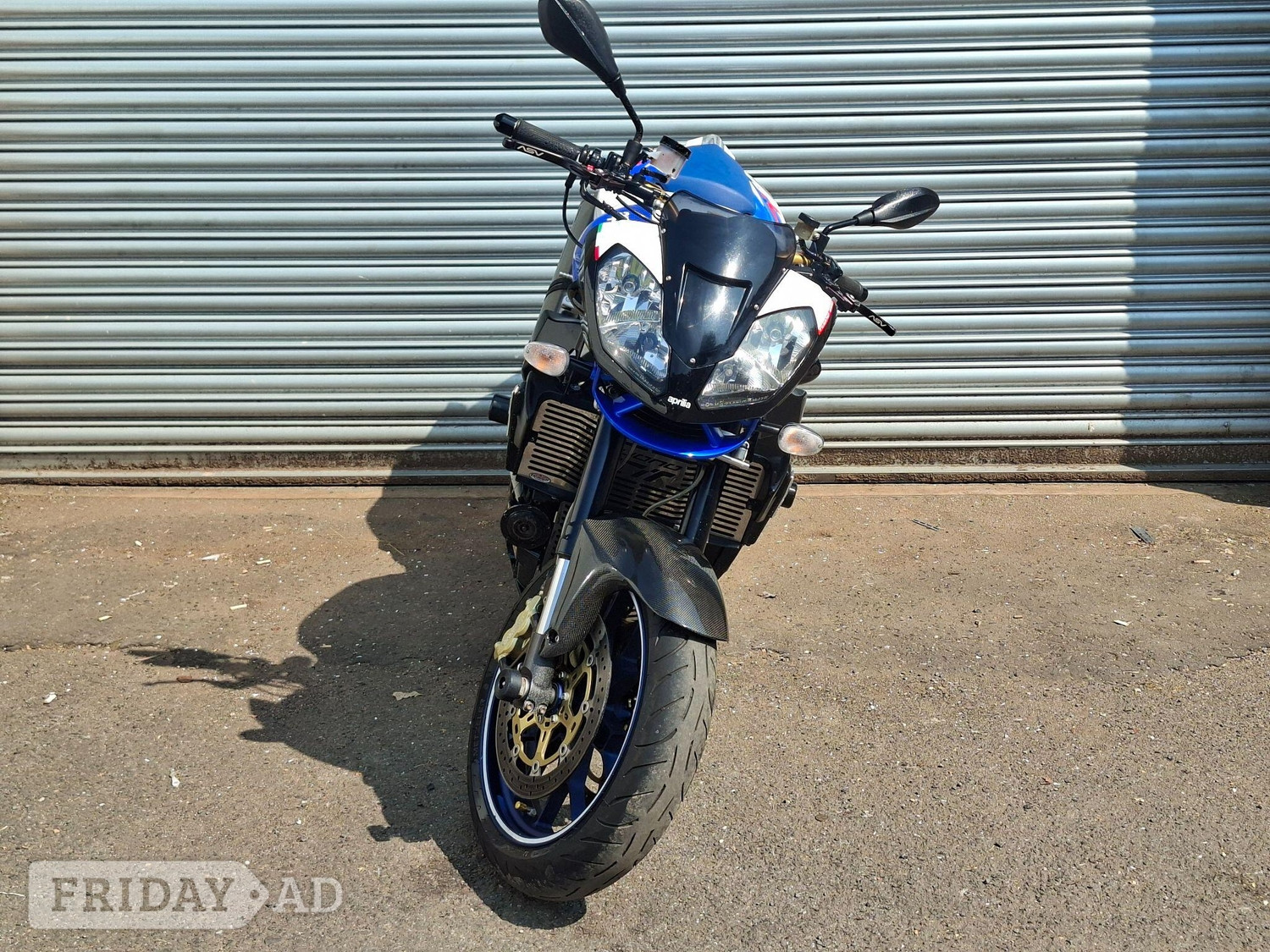 [ berth ]Aprilia Tuono