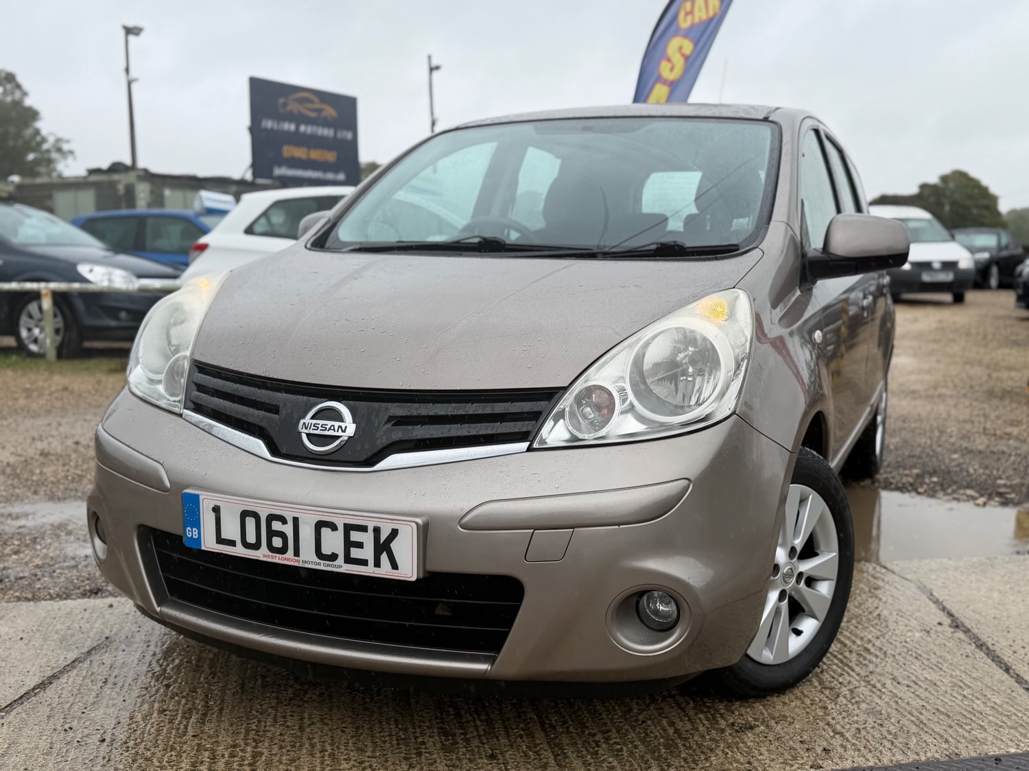 Nissan Note 2011 - Cars in Burford
