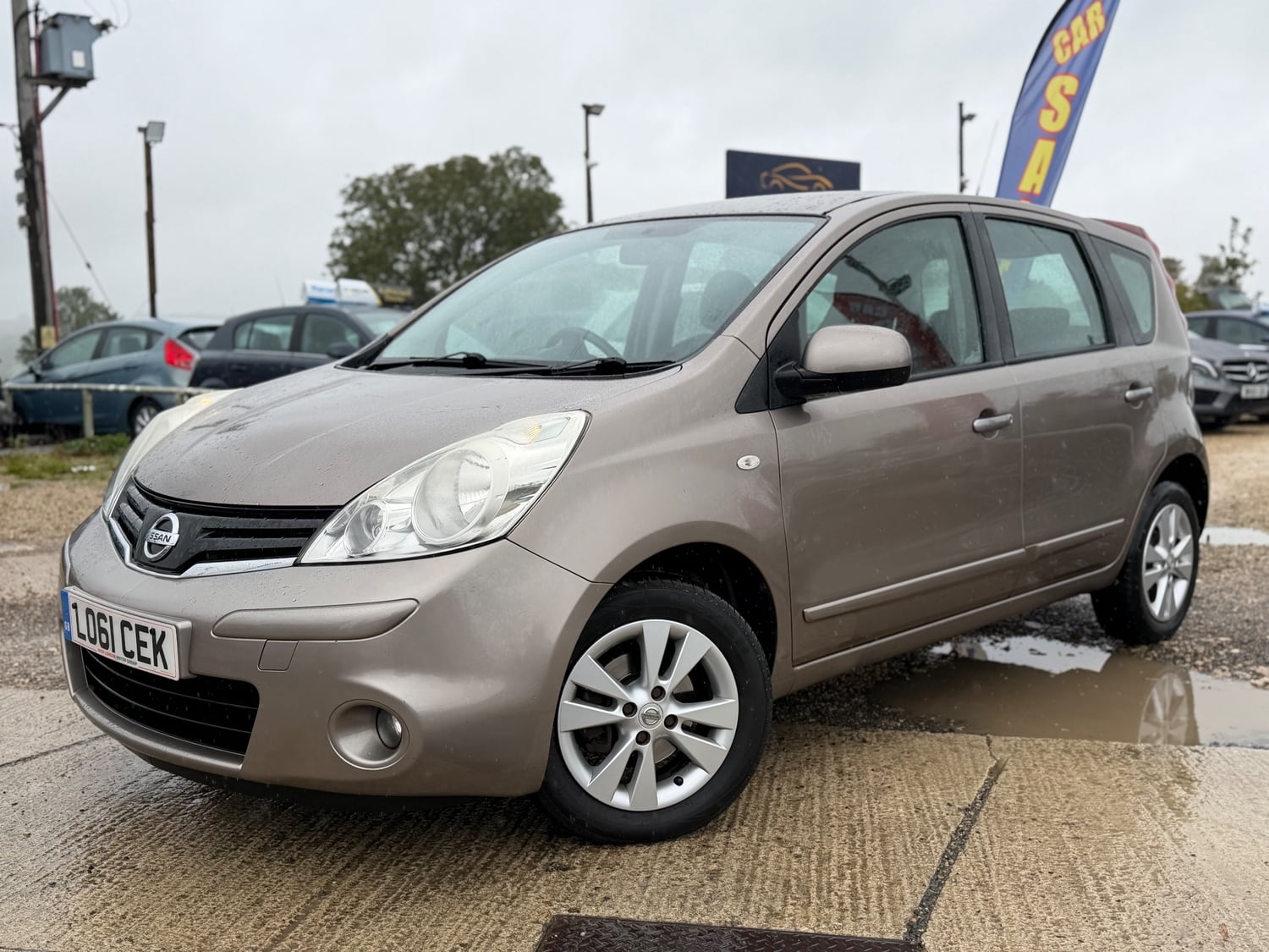 Nissan Note 2011 - Cars