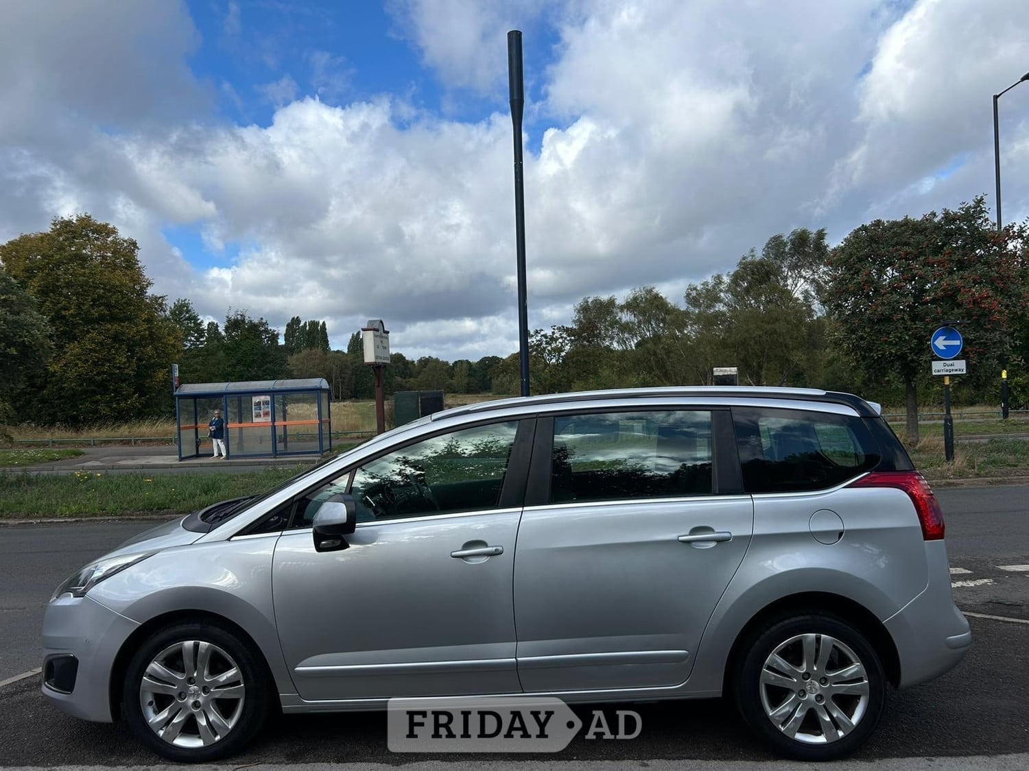 Peugeot 5008 2015 - Cars