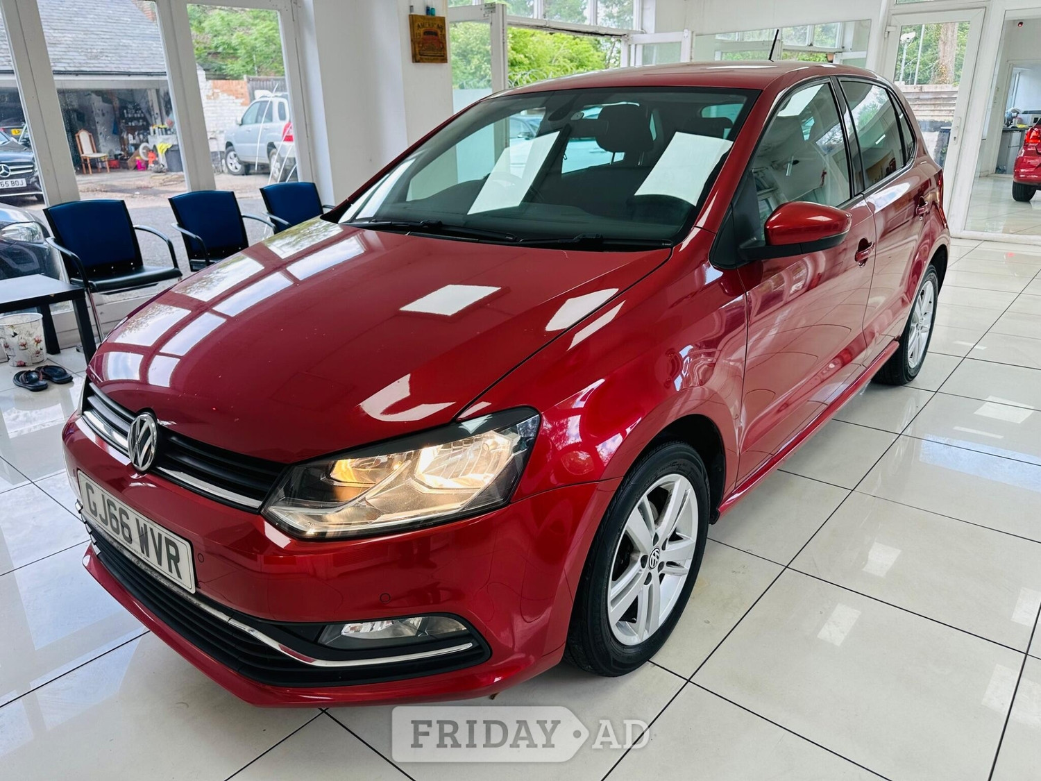 Volkswagen Polo 2016 - Cars in Iver