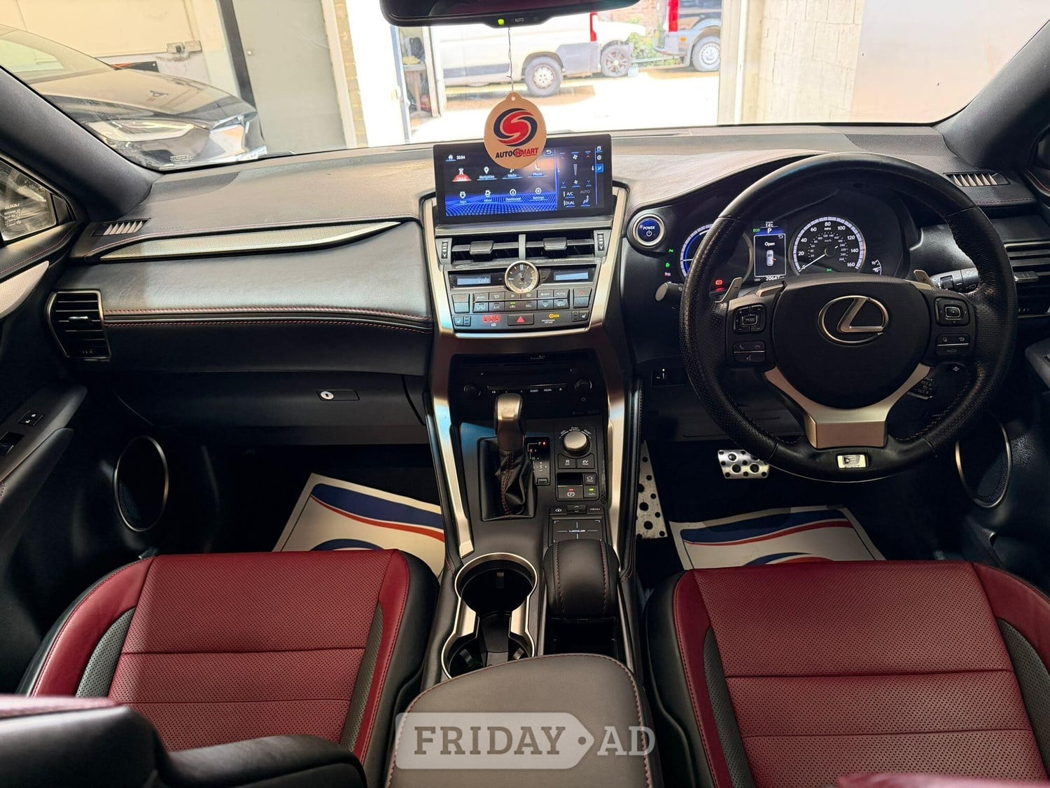 [ berth ]Lexus NX