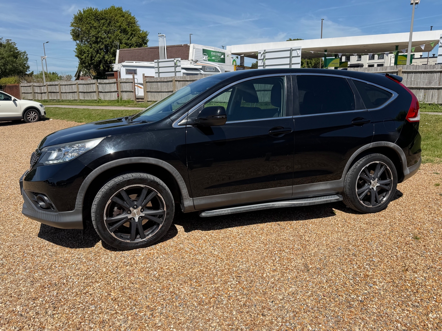 Honda CR-V 2015 - Cars in Portsmouth