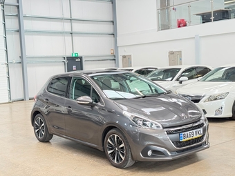 Peugeot 208 2020