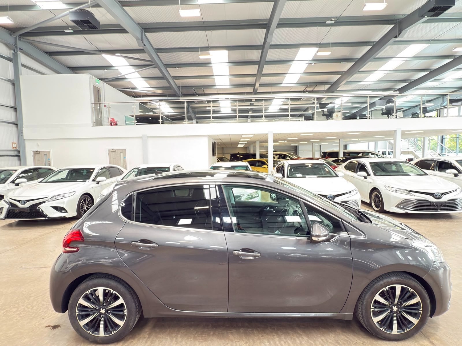 Peugeot 208 Reading
