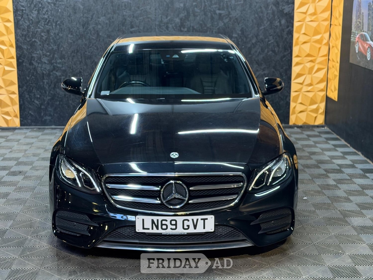 [ berth ]Mercedes-Benz E Class