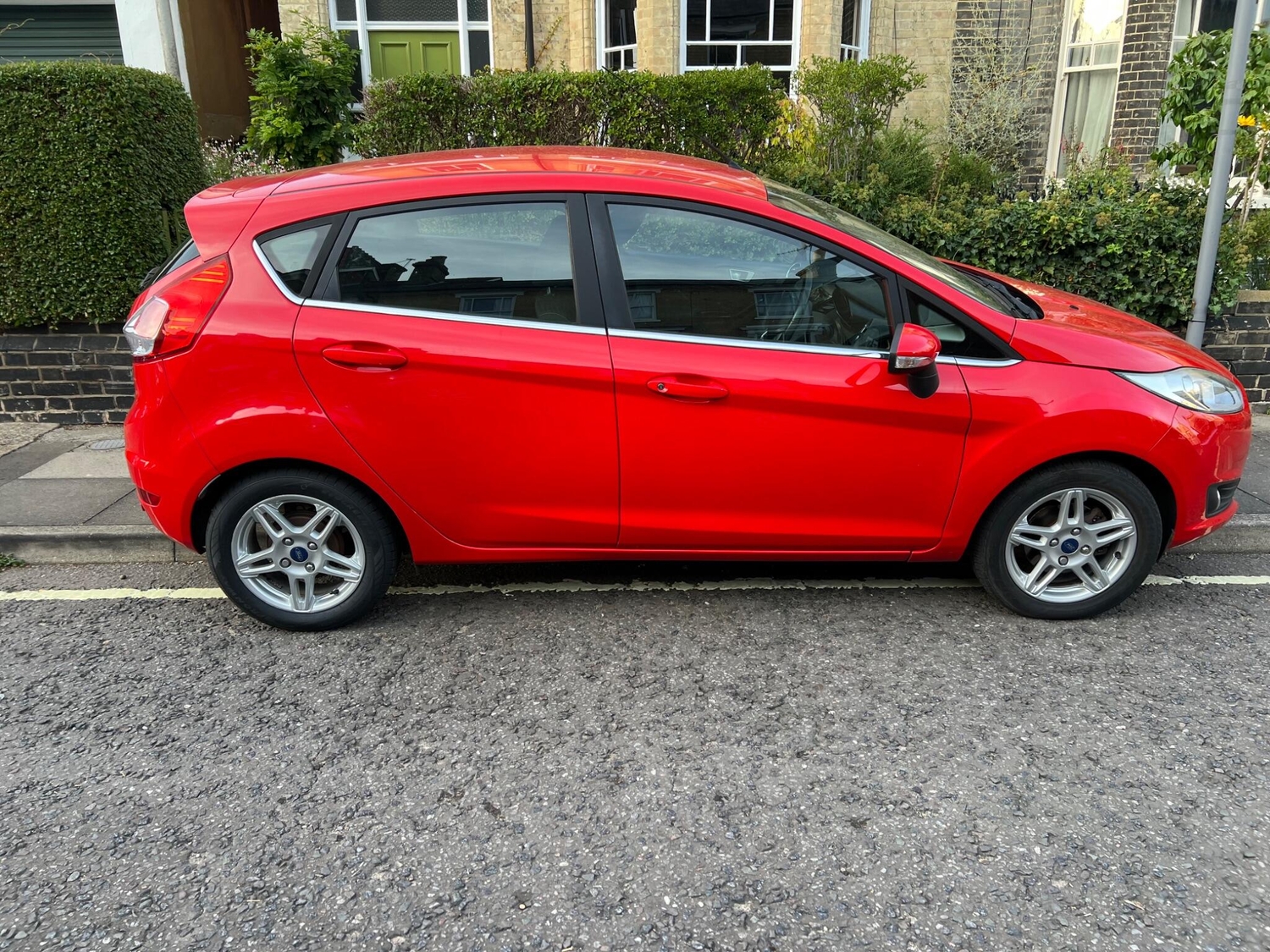 [ berth ]Ford Fiesta