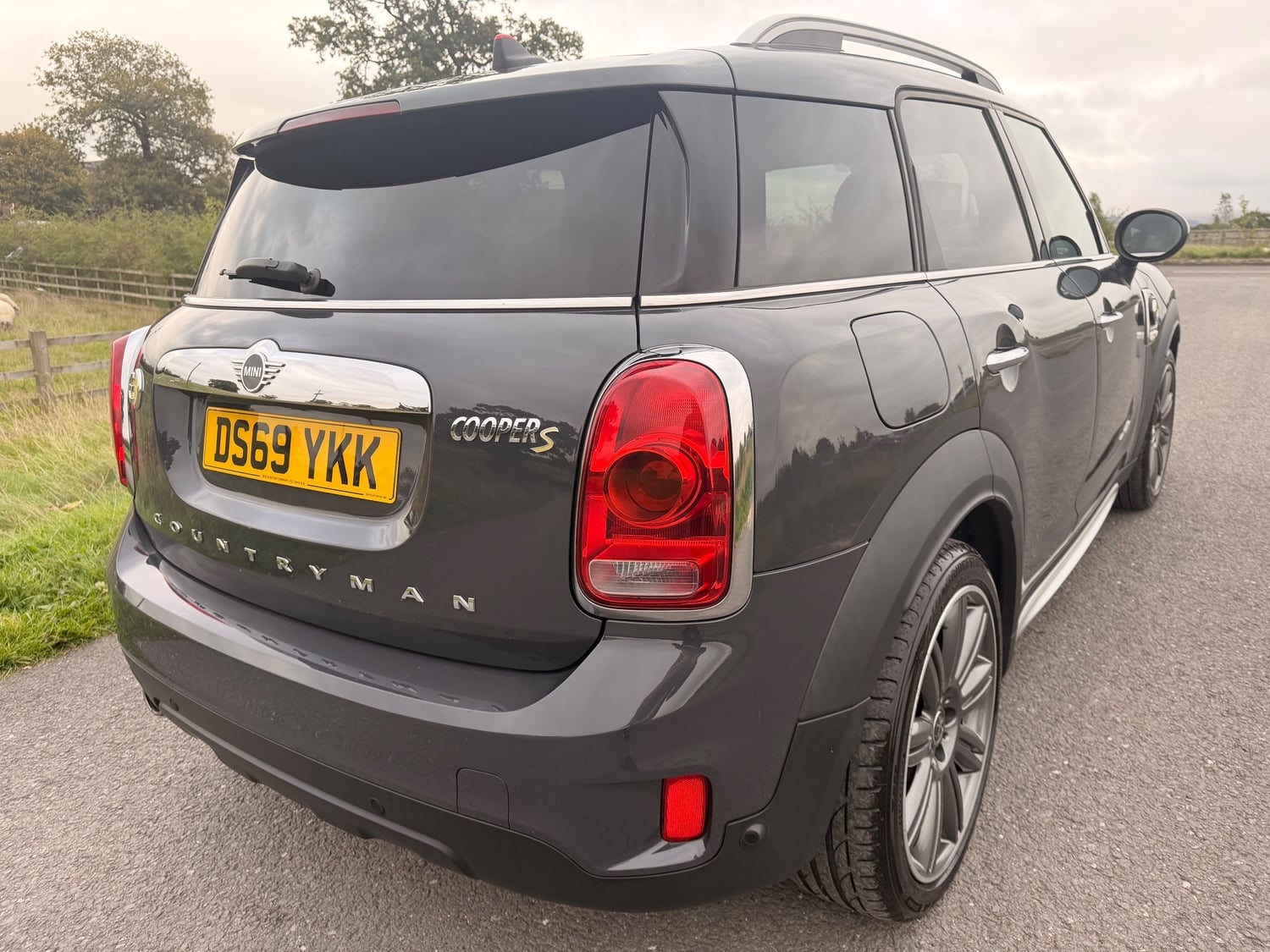 Mini Countryman 2019 - Cars