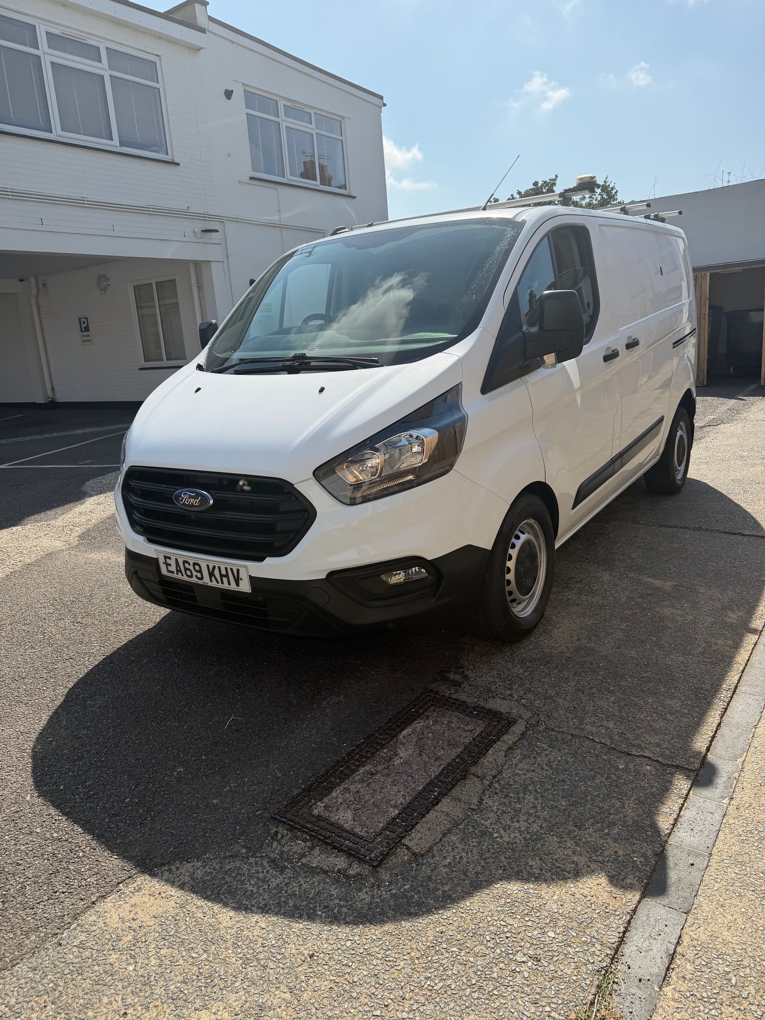 [ berth ]Ford Transit Custom