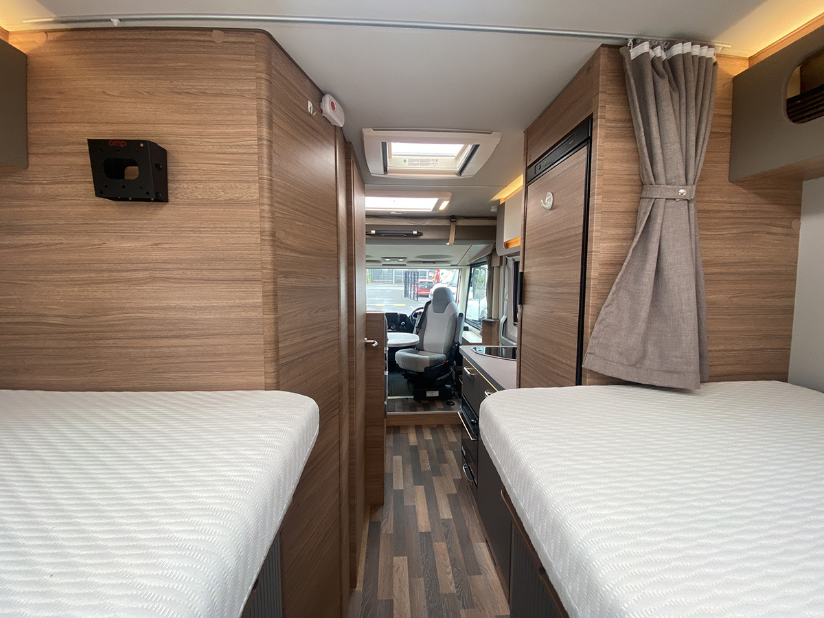 [4 berth ]Weinsberg CaraCore 650 MEG