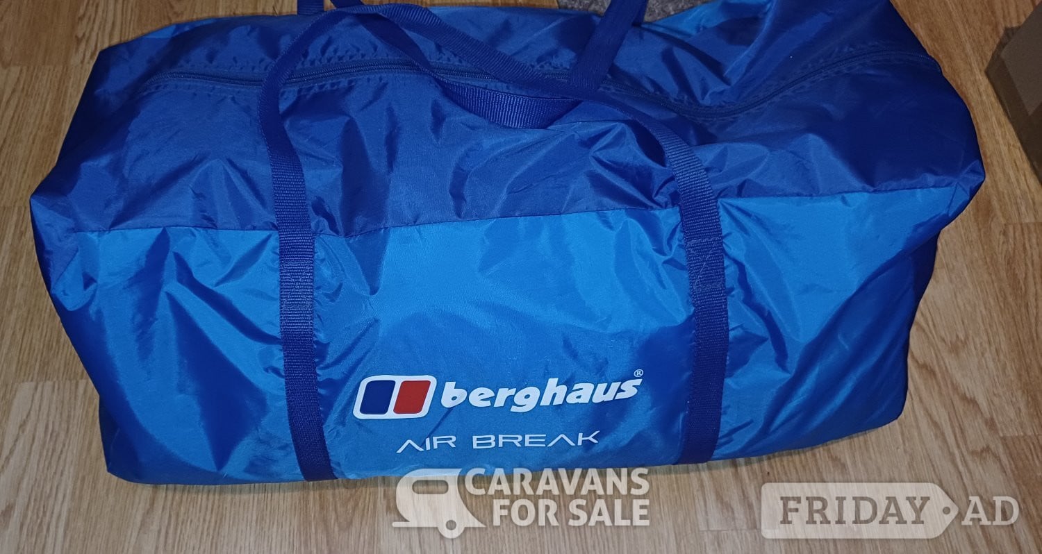 Windbreak Inflatable Berghaus 3 section  - 