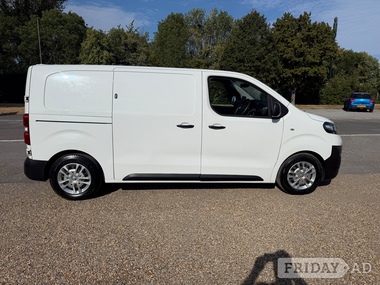[ berth ]Vauxhall Vivaro