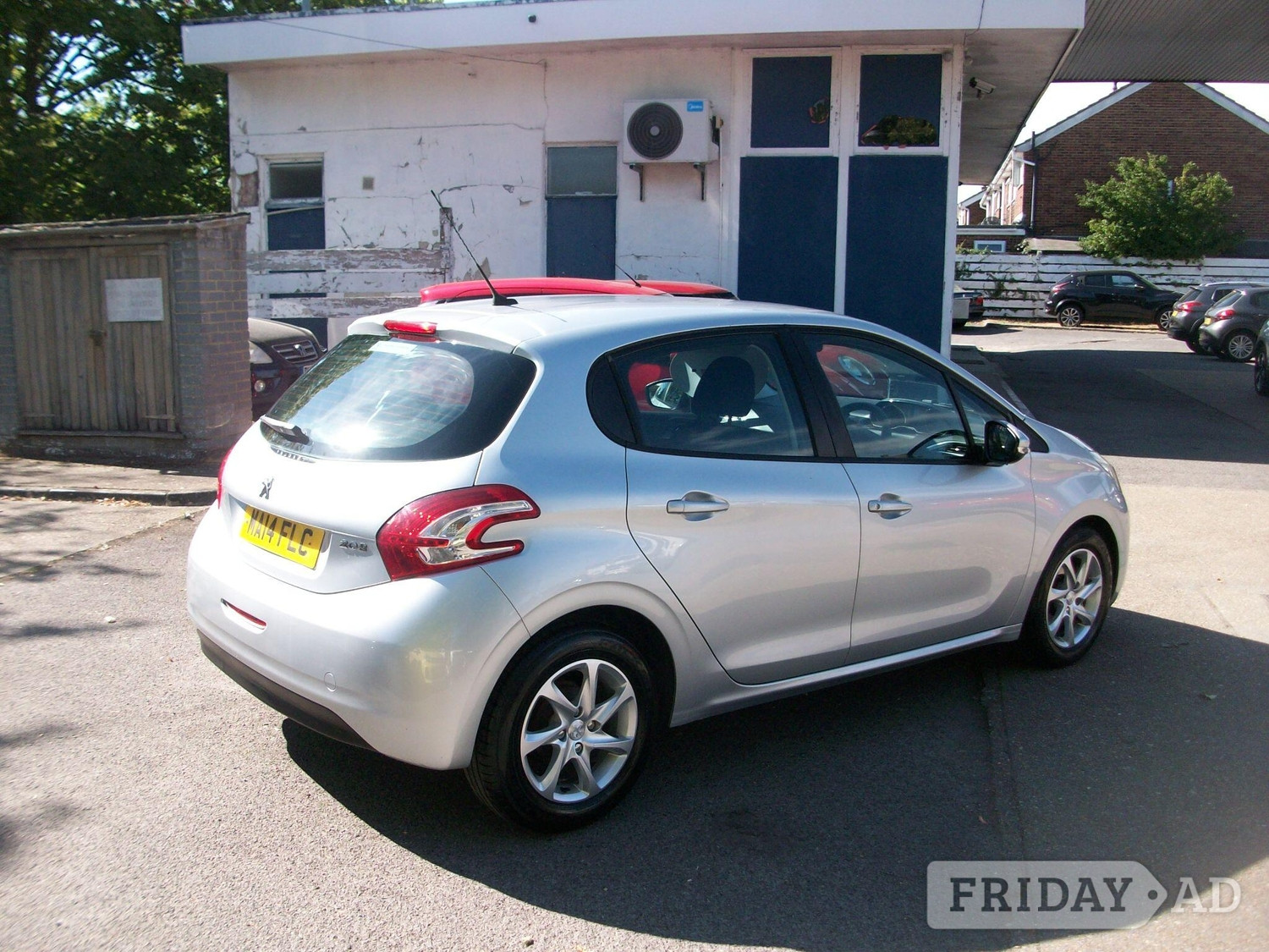 Peugeot 208 2014 - Cars