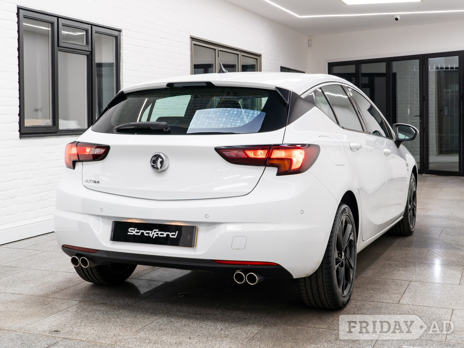 [ berth ]Vauxhall Astra