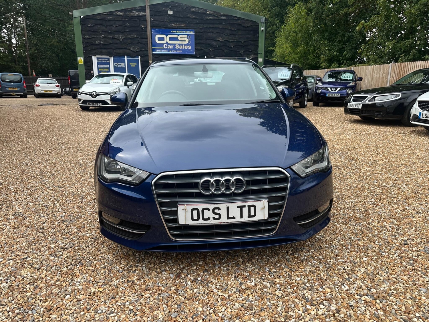 Audi A3 Hook