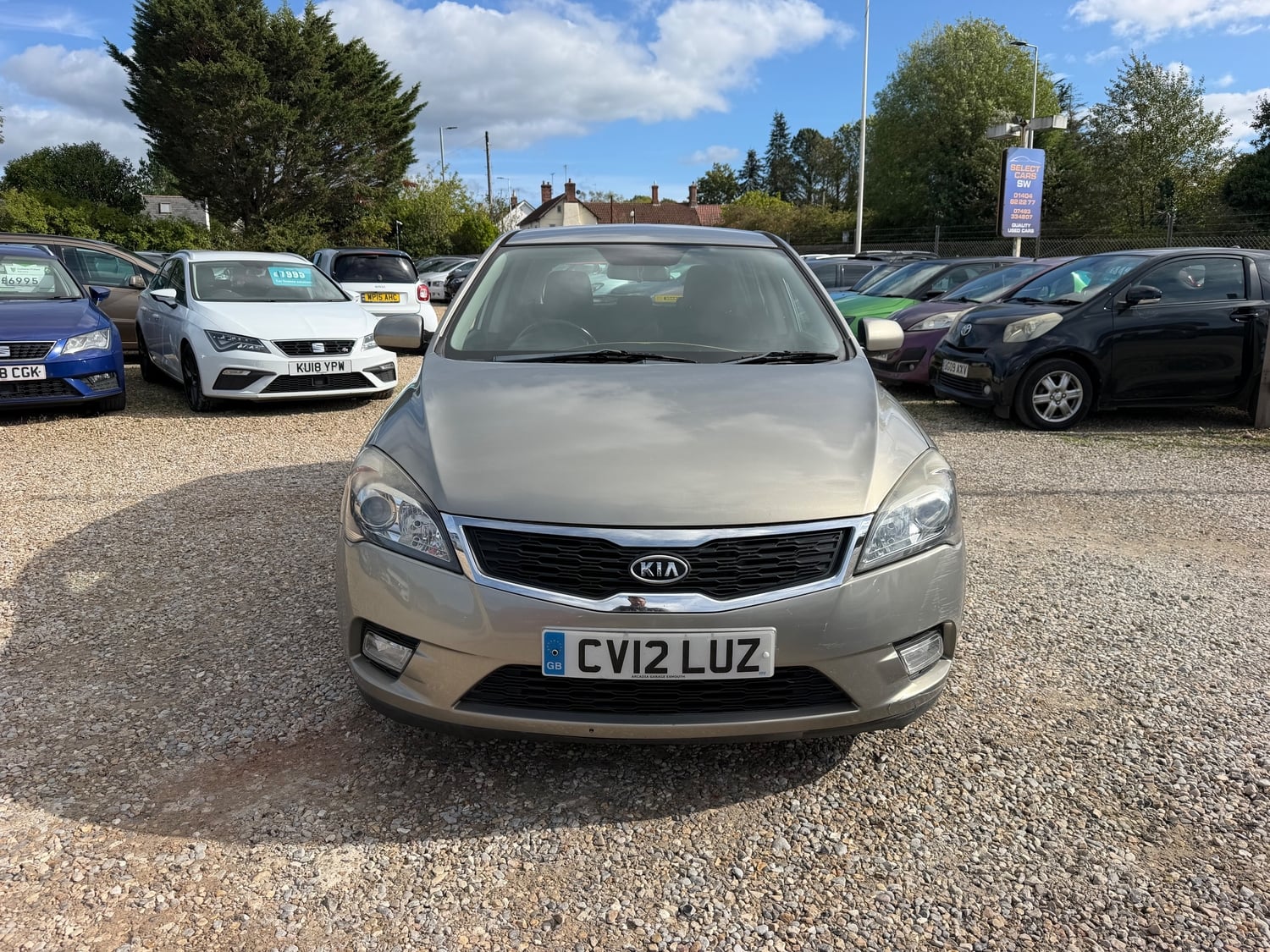 [ berth ]Kia Ceed