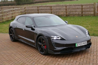 Porsche Taycan 2023