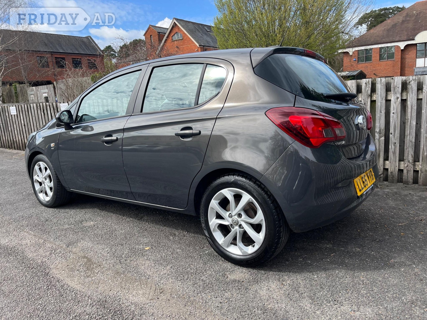 [ berth ]Vauxhall Corsa