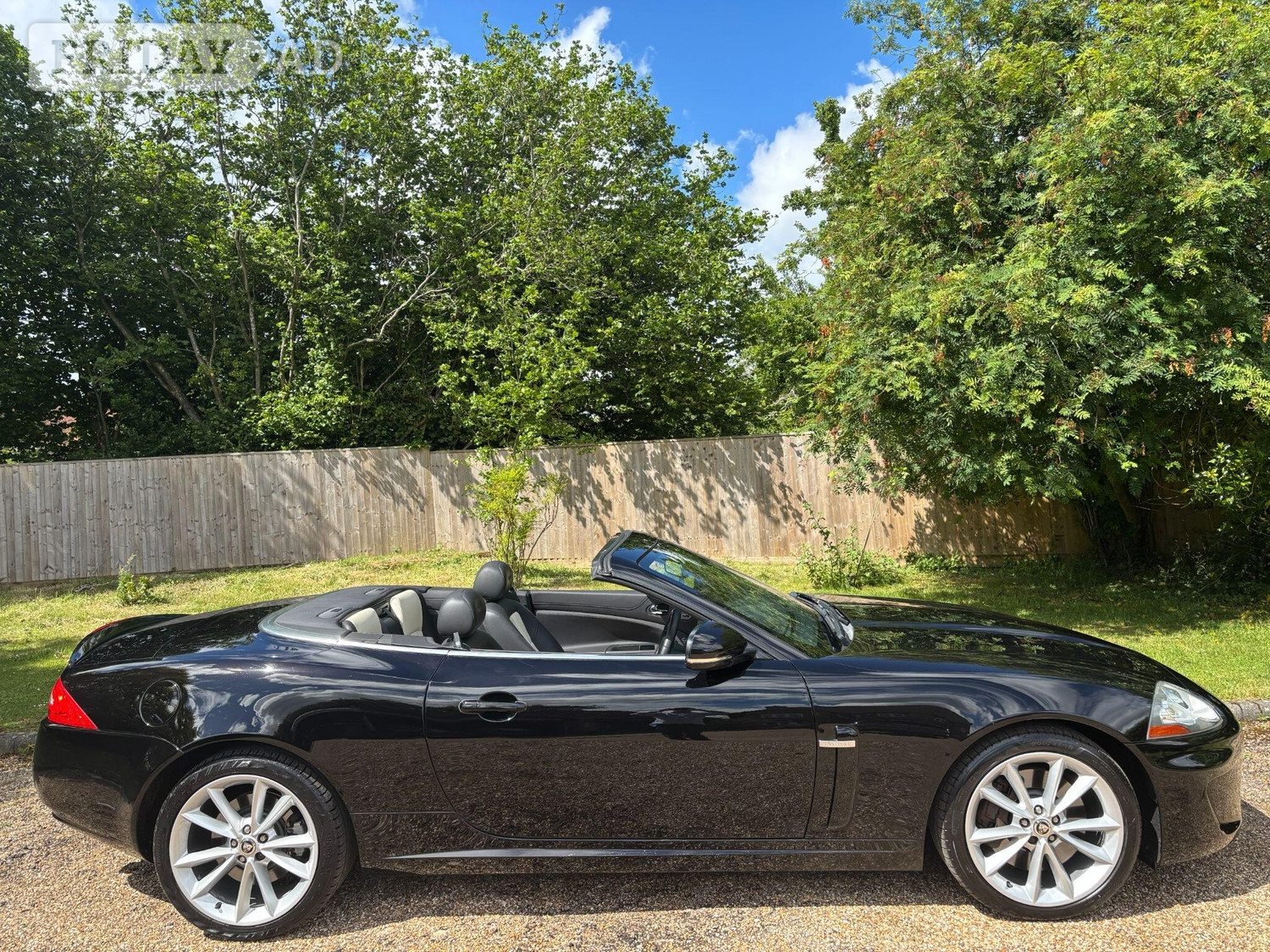 Jaguar XK 2011 in High Wycombe