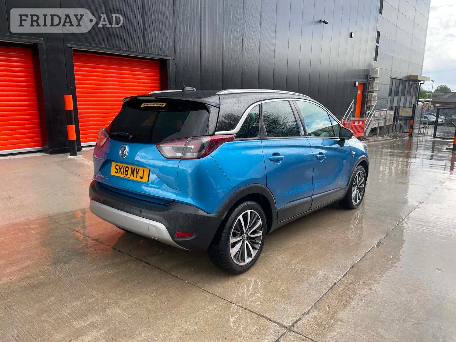 [ berth ]Vauxhall Crossland X