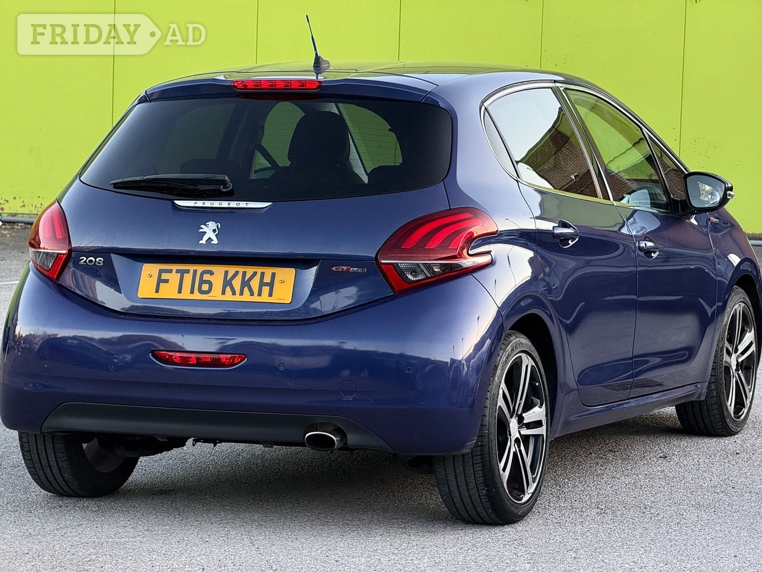 Peugeot 208 2016 - Cars in Leeds
