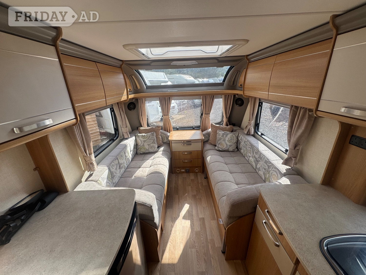 Coachman VIP 460 2014 - Motorhomes & Caravans
