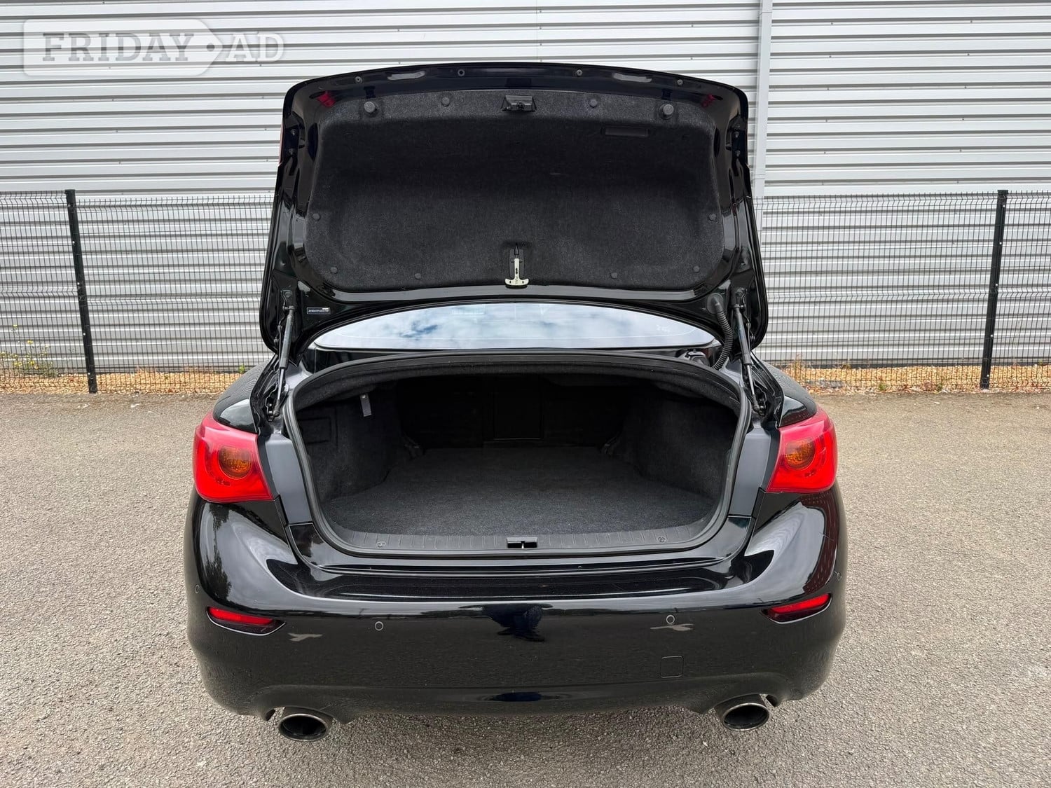 [ berth ]Infiniti Q50