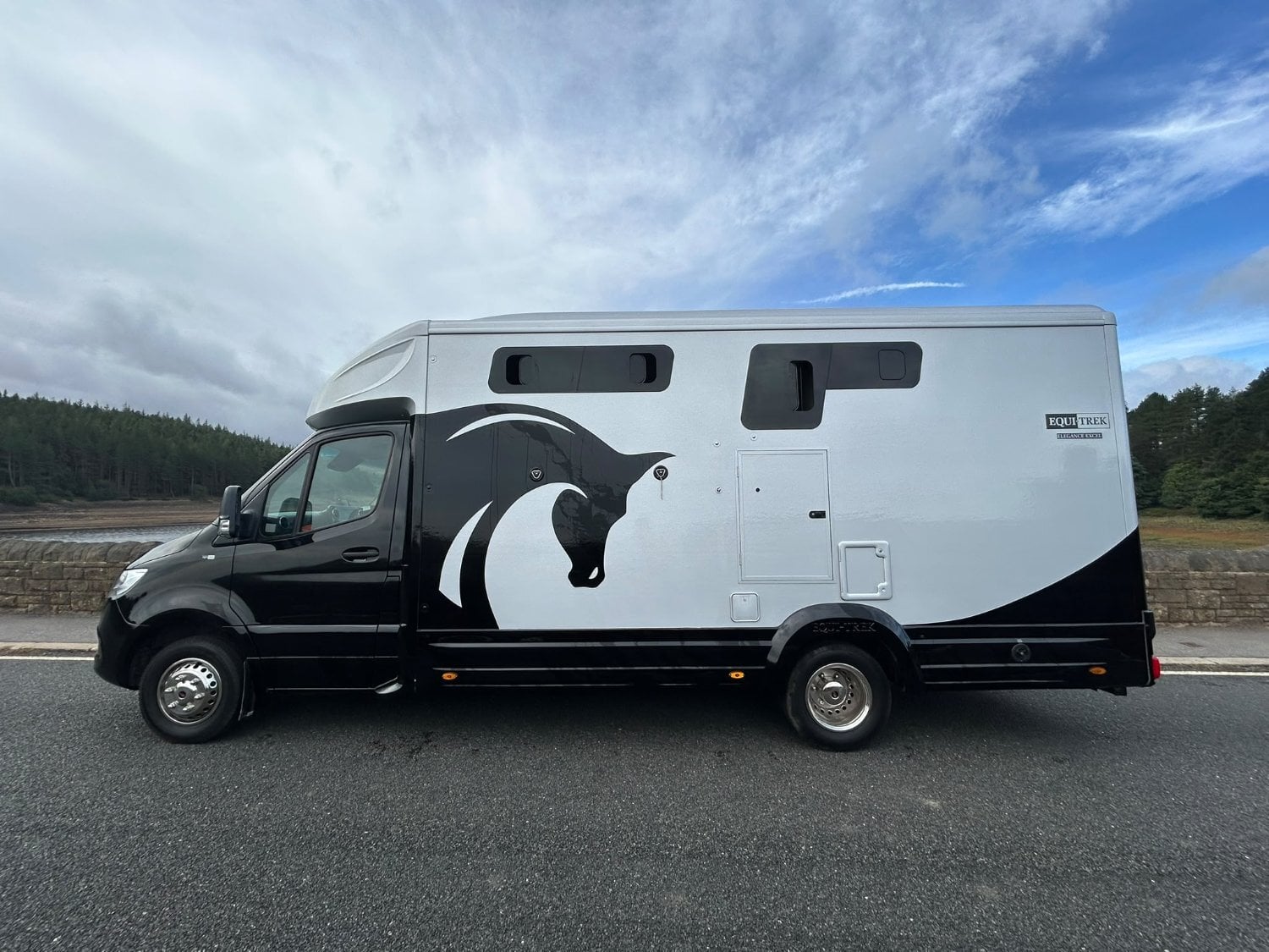 [ berth ]Equi-Trek Elegance Excel 