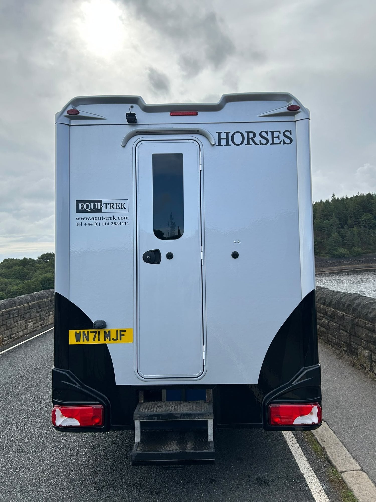 Equi-Trek Elegance Excel  Mercedes-benz Horsebox - Trailers & Horseboxes
