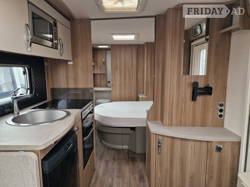 Swift Platinum Fairway 580 Highbridge