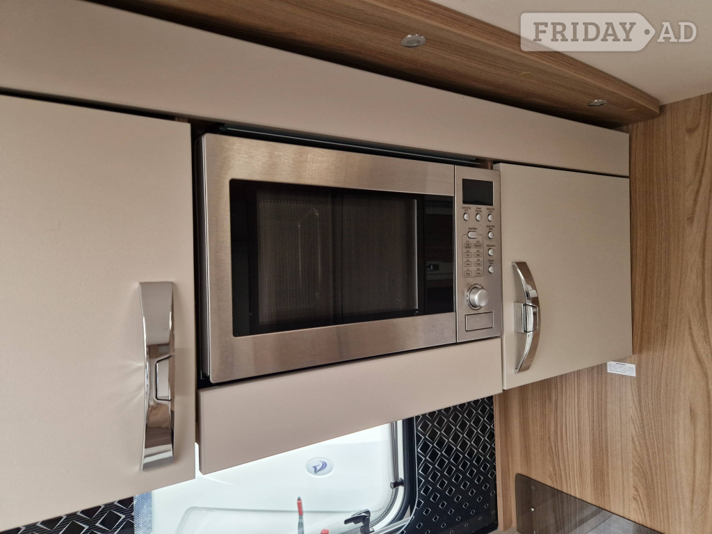 [4 berth ]Swift Platinum Fairway 580