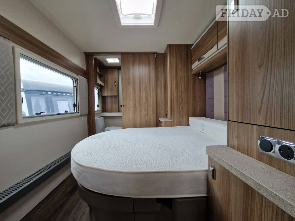 Swift Platinum Fairway 580 2021 - Motorhomes & Caravans in Highbridge