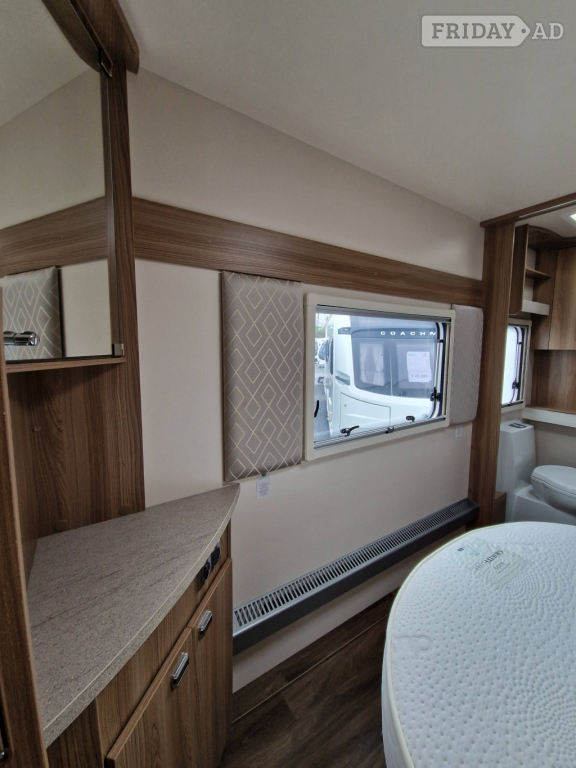 Swift Platinum Fairway 580 2021 - Motorhomes & Caravans