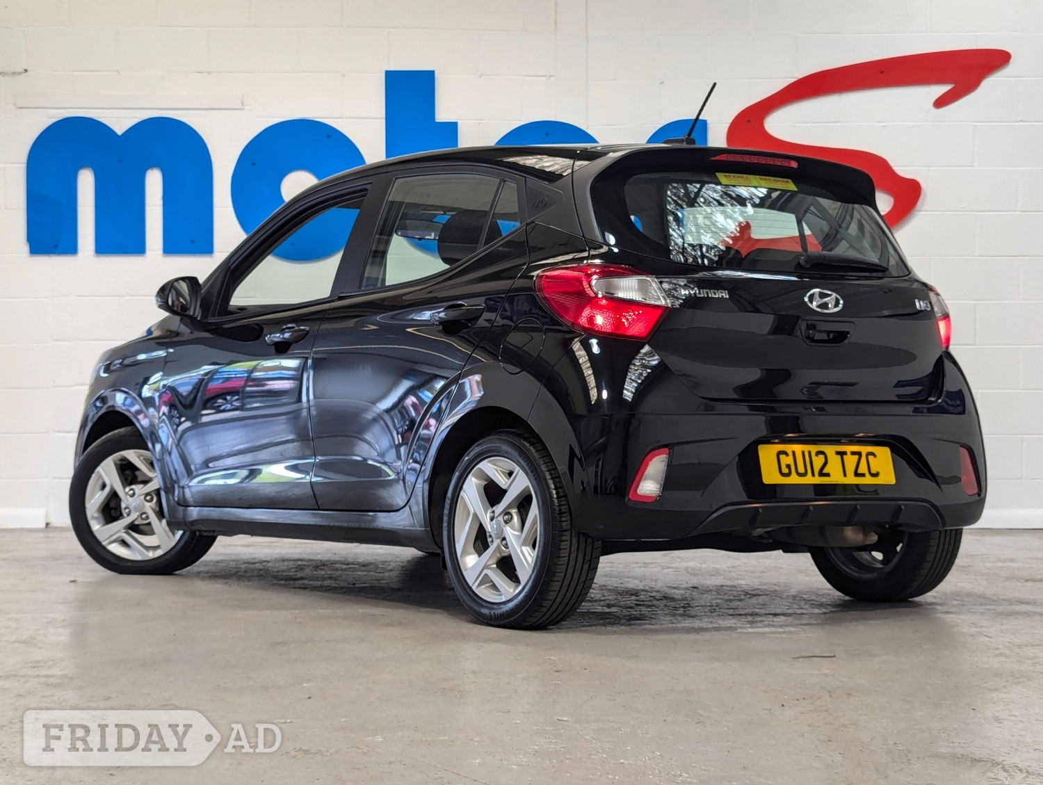 Hyundai i10 2021 - Cars in Eastbourne