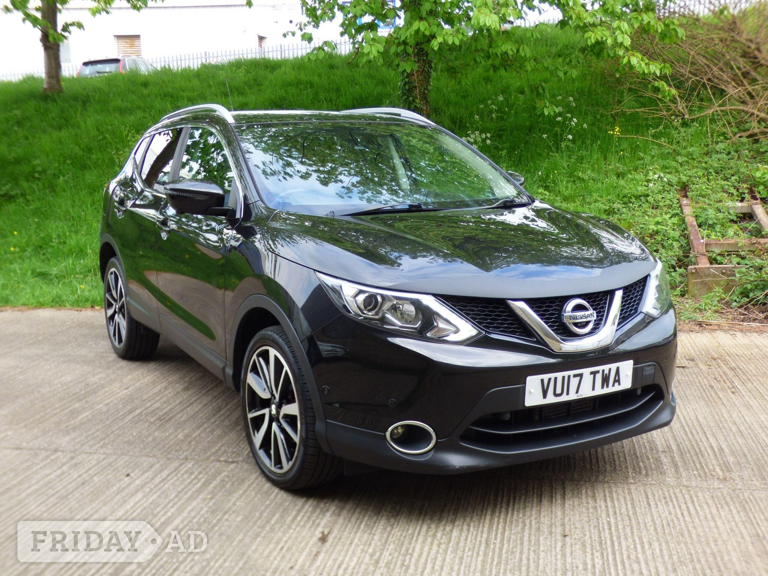 Nissan Qashqai 2017 - Cars in Bradford