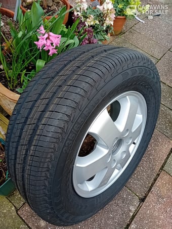 Mercedes Benz 316 spare wheel and tyre