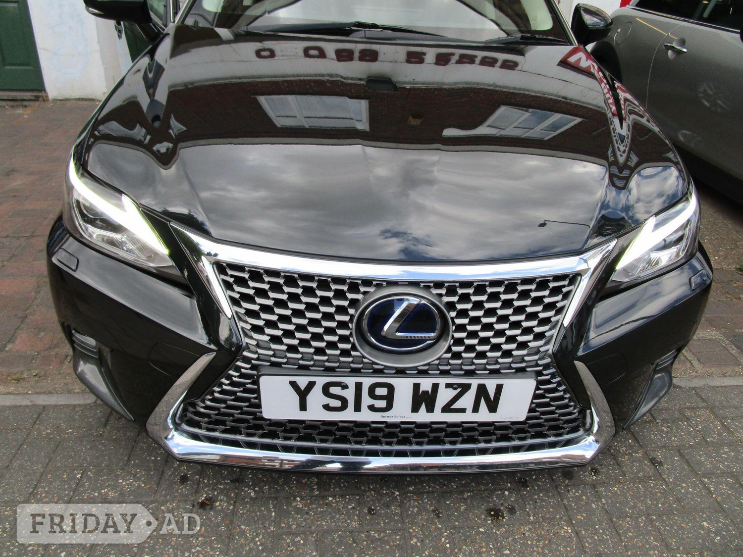 [ berth ]Lexus CT