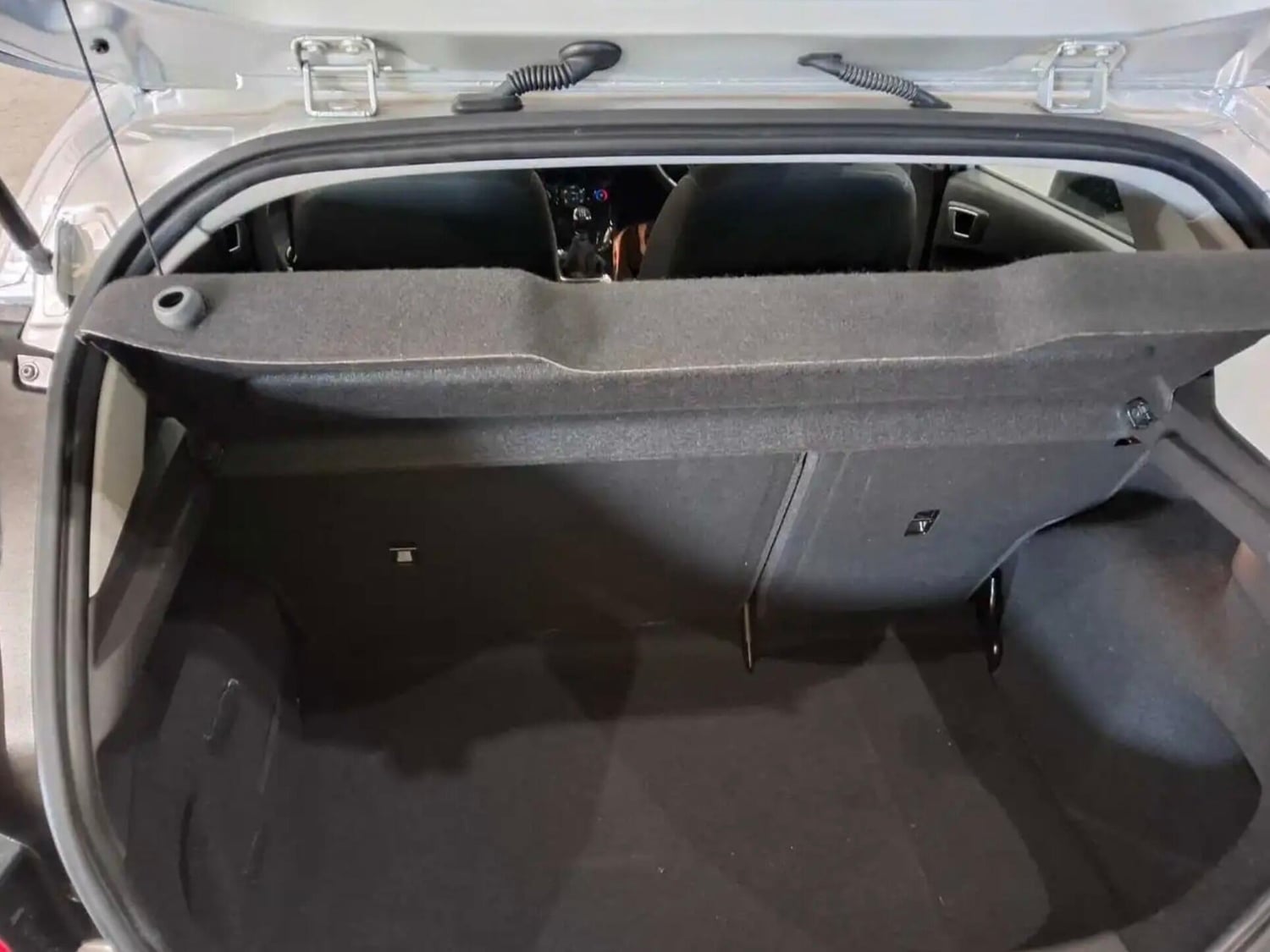 [ berth ]Ford Fiesta