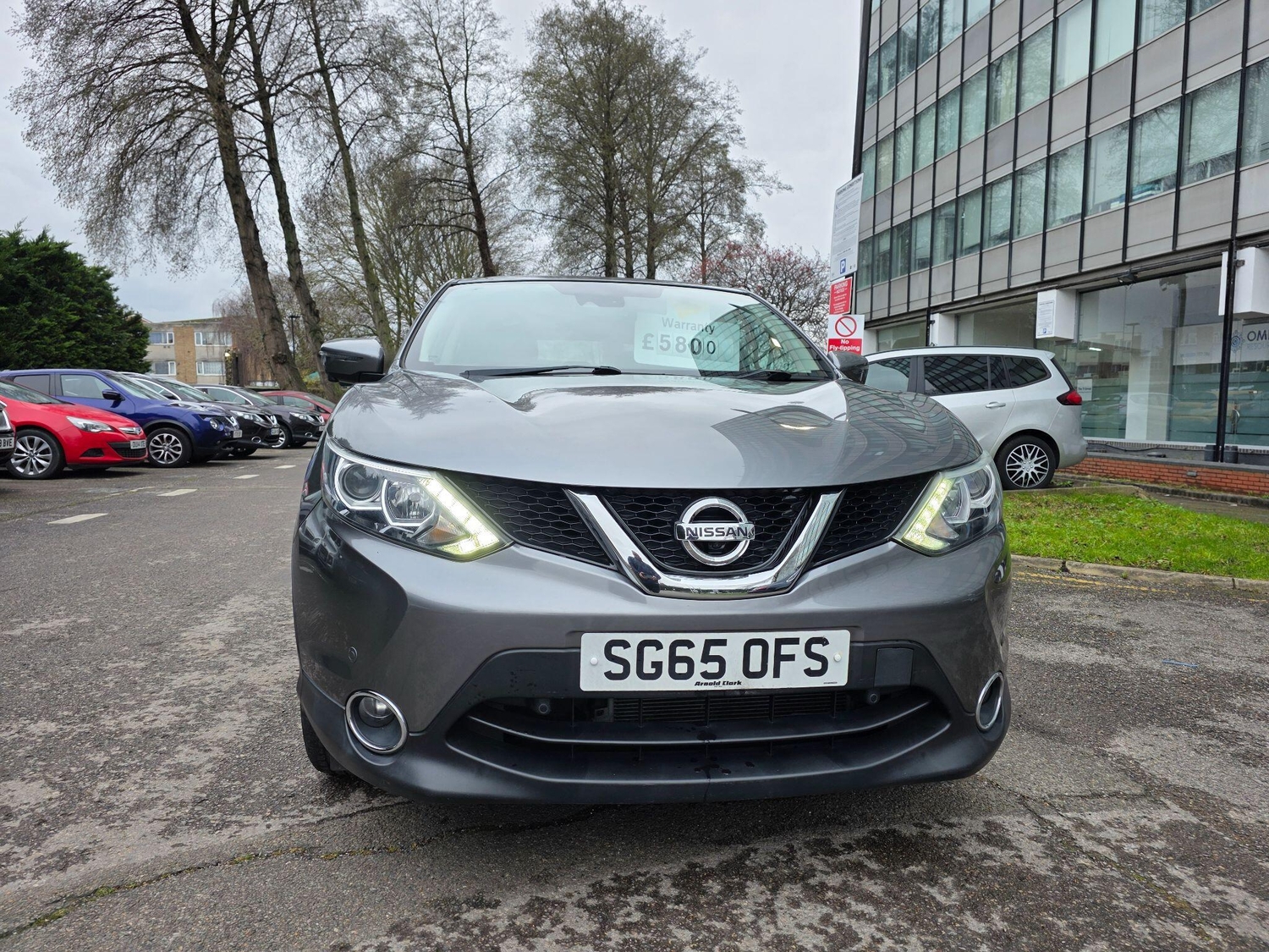 Nissan Qashqai 2015 - Cars in Hounslow