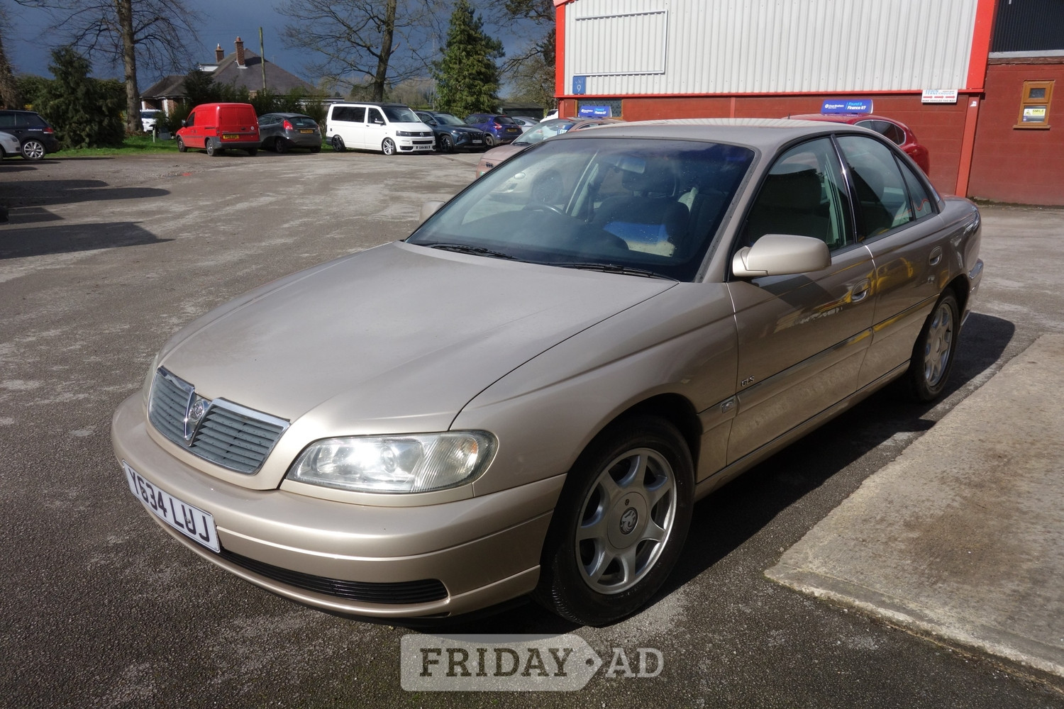 Vauxhall Omega 2001 - Cars in Rugeley
