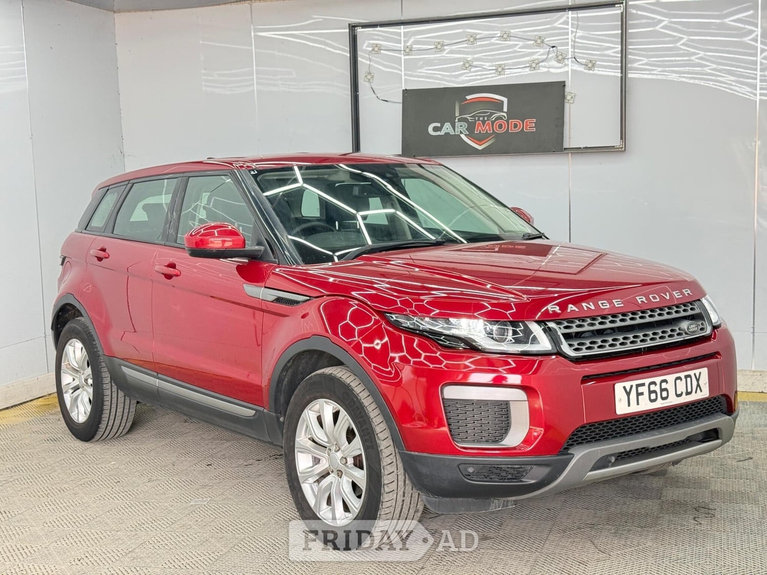 [ berth ]Land Rover Range Rover Evoque