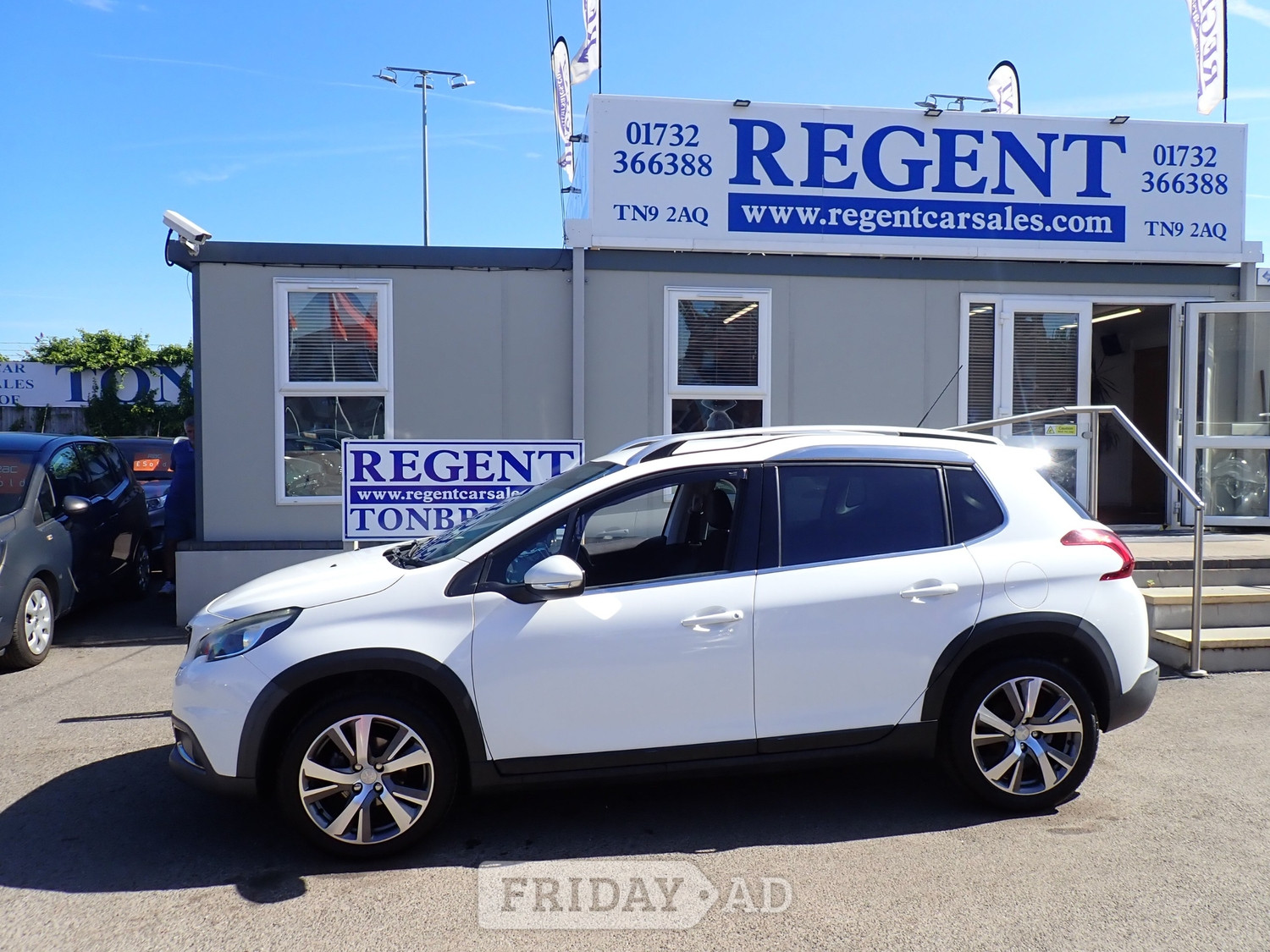 Peugeot 2008 2017 - Cars
