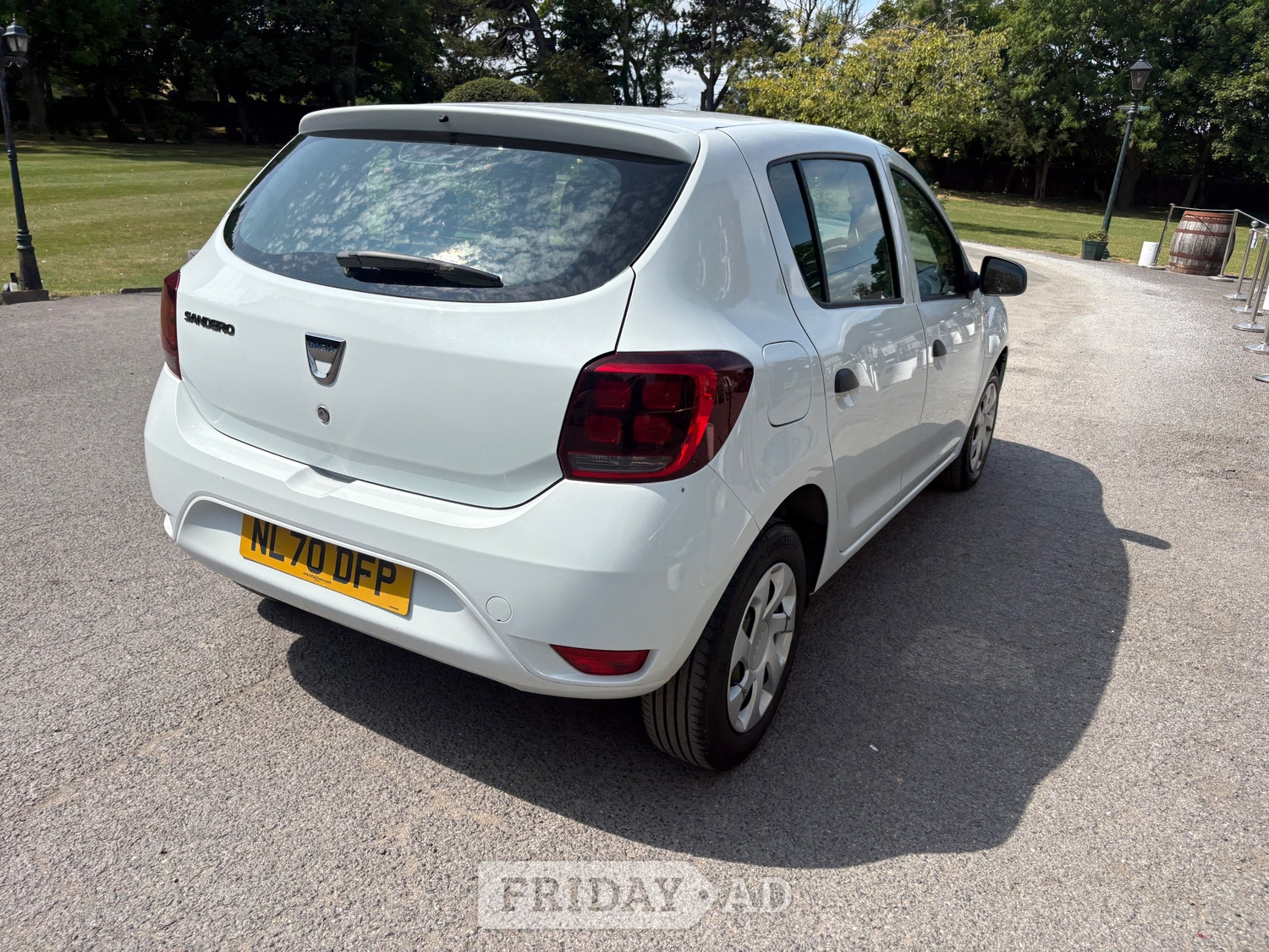 [ berth ]Dacia Sandero