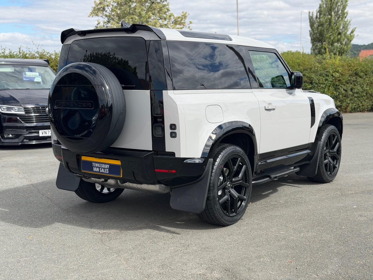 Land Rover Defender 90 2026 - Vans & Commercial Vehicles