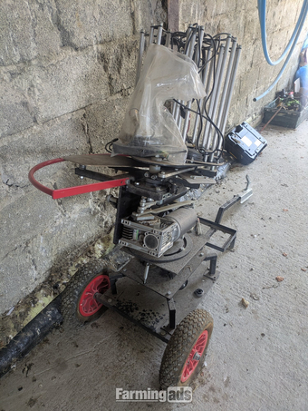 Automatic Clay Pigeon Trap with Trolley + ~2,000 Clays