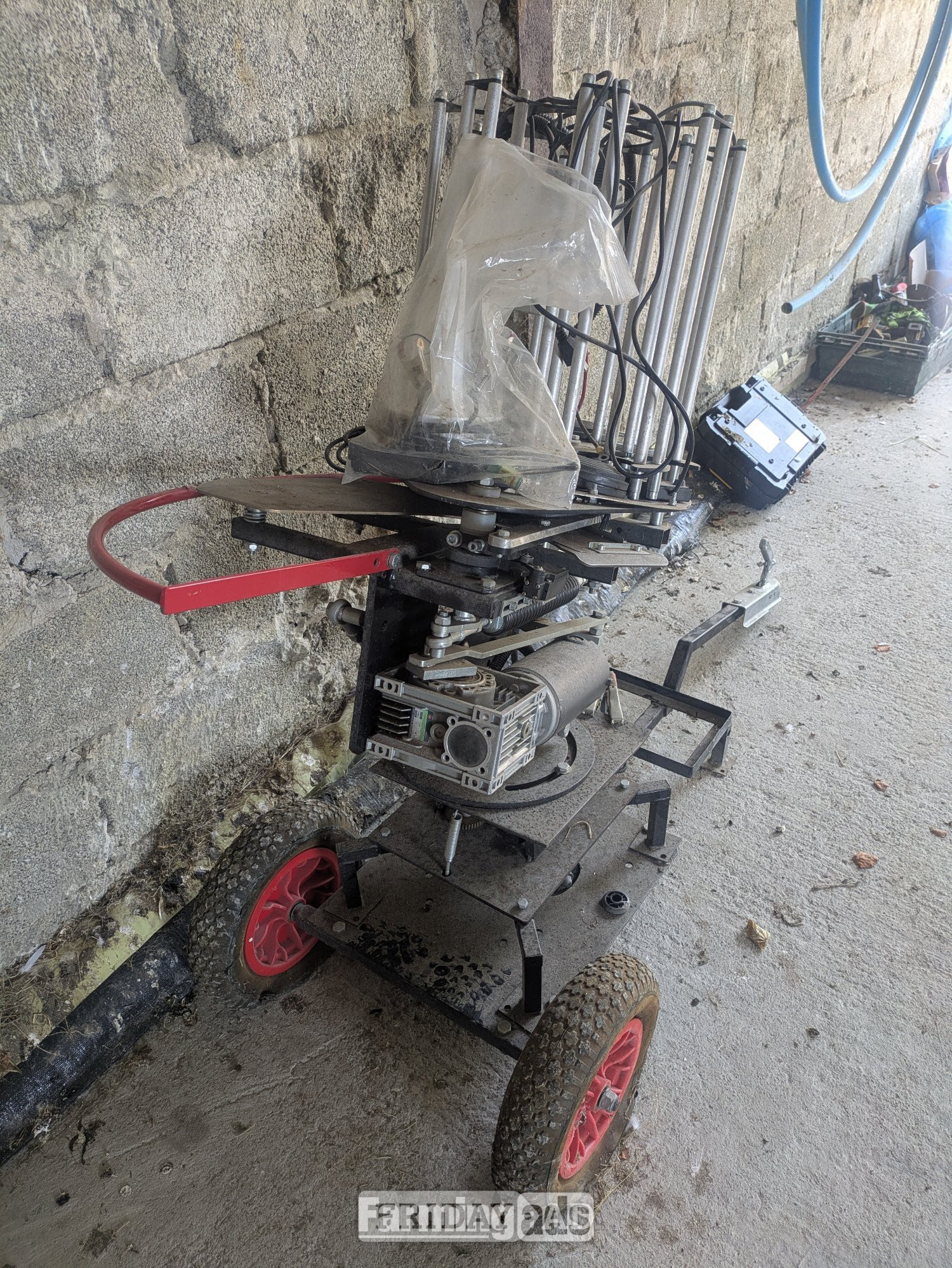 Automatic Clay Pigeon Trap with Trolley + ~2,000 Clays in Aberporth